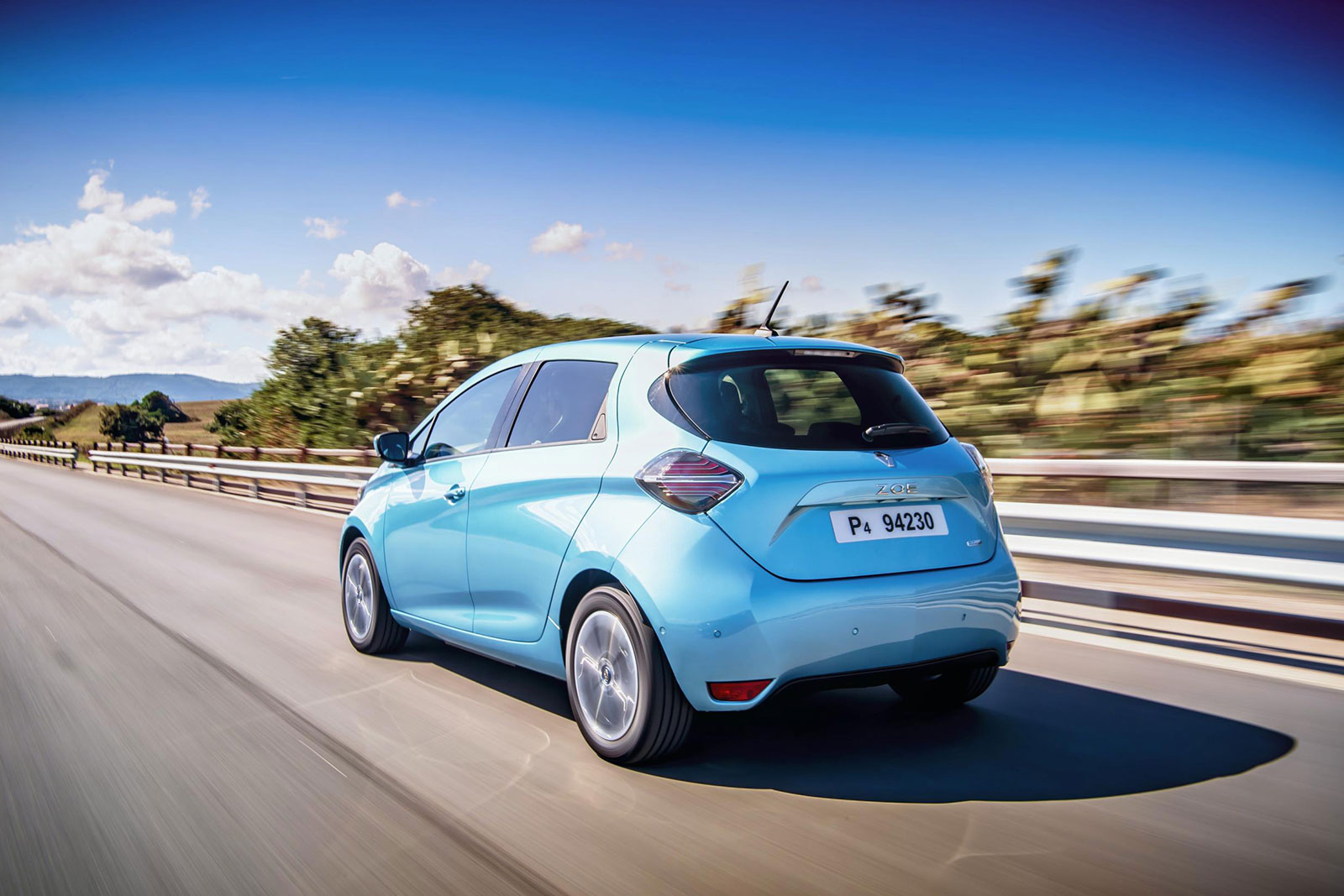New Renault Zoe wins ‘best small electric car’ at 2020 What Car? awards